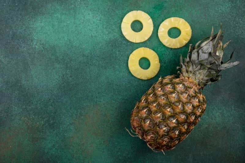 Ile kalorii ma ananas z puszki? Sprawdź, co może Cię zaskoczyć