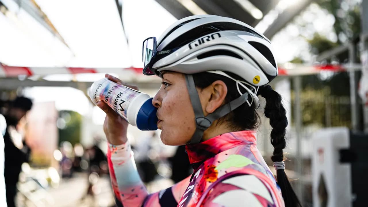 Ile kalorii można spalić na rowerze? Zaskakujące liczby dla każdego